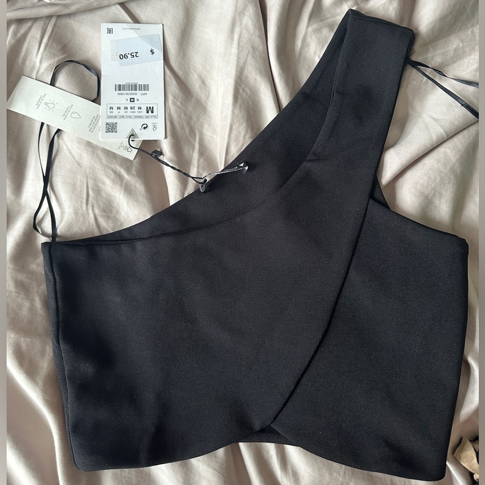 Zara Jacquard top, new with tag, size M.